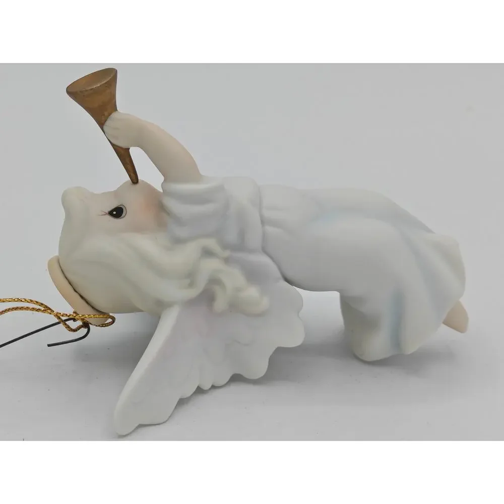 Precious Moments 150320 Joy To The World Enesco Angel Holding Horn Ornament 1995